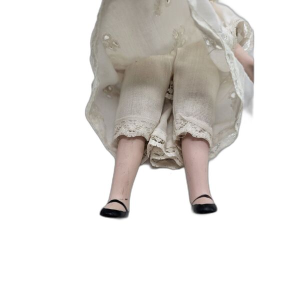 Vintage Porcelain Doll - Picture 3 of 5